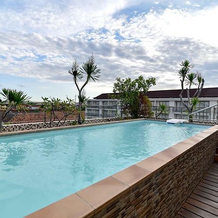 Reddoorz Plus Near Discovery Shopping Mall Bali Kuta Lombok Dış mekan fotoğraf