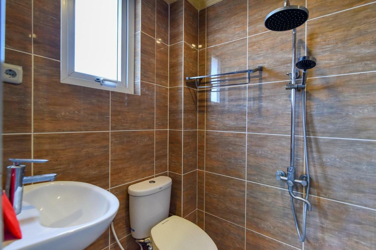 Reddoorz Plus Near Discovery Shopping Mall Bali Kuta Lombok Dış mekan fotoğraf