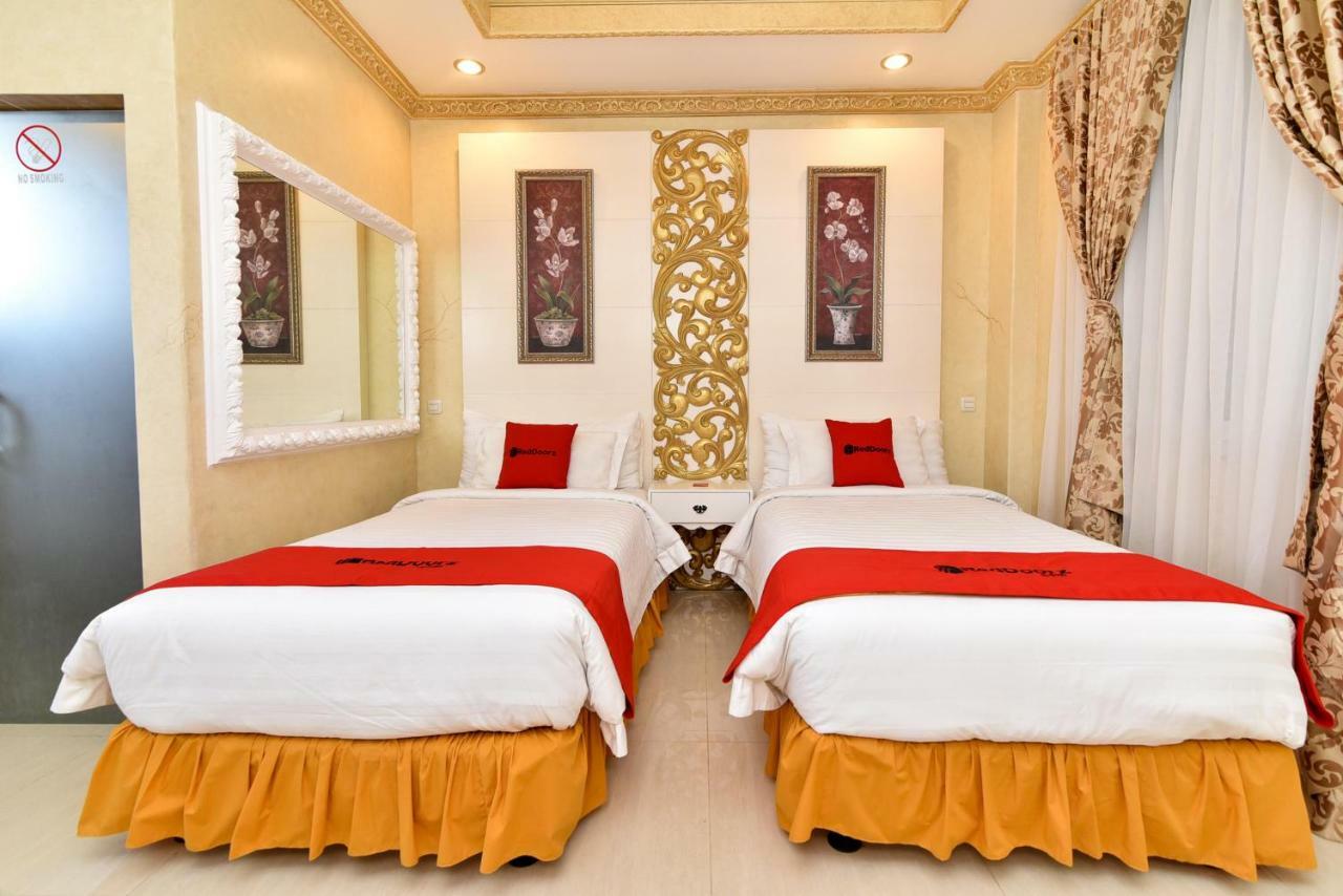 Reddoorz Plus Near Discovery Shopping Mall Bali Kuta Lombok Dış mekan fotoğraf