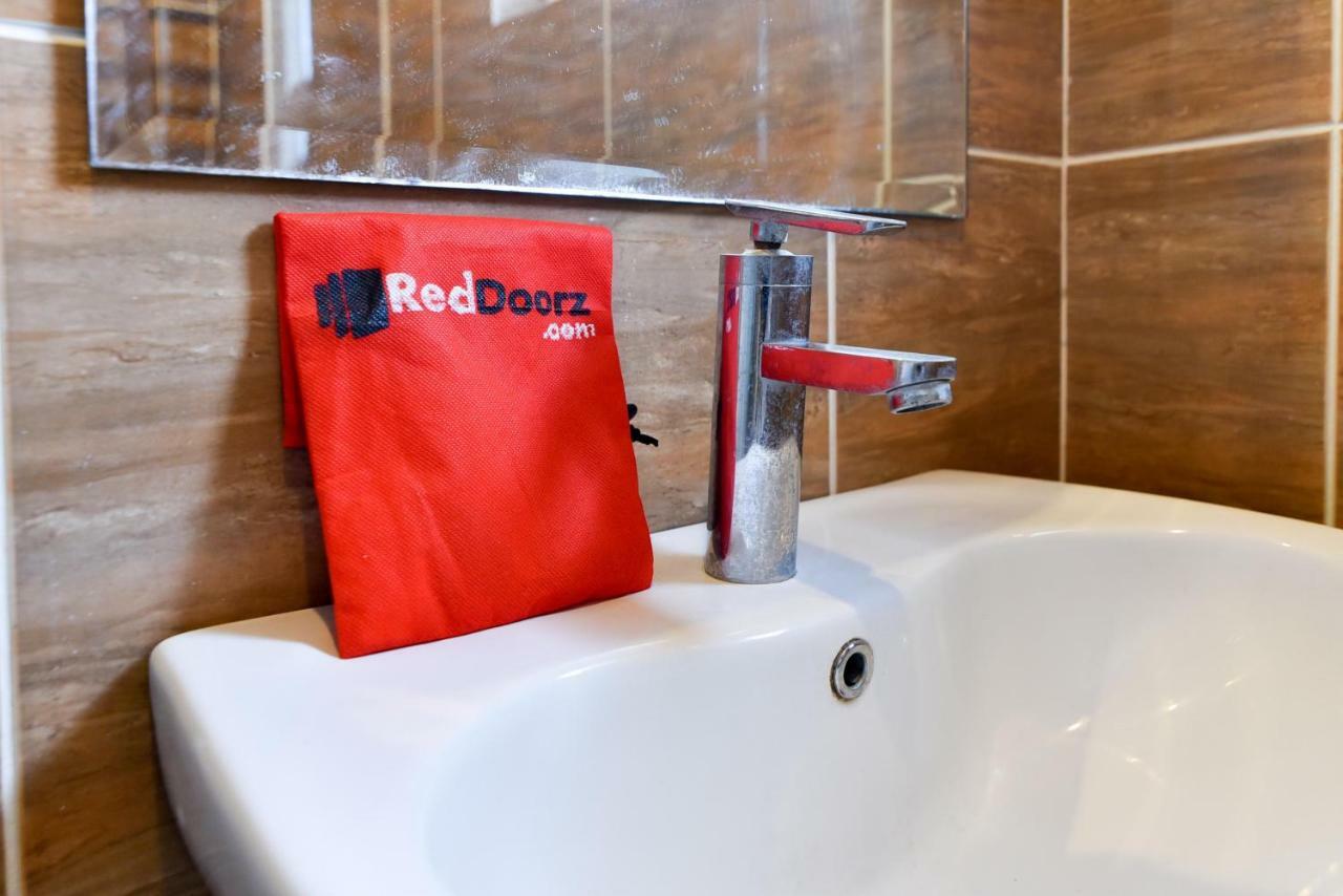 Reddoorz Plus Near Discovery Shopping Mall Bali Kuta Lombok Dış mekan fotoğraf